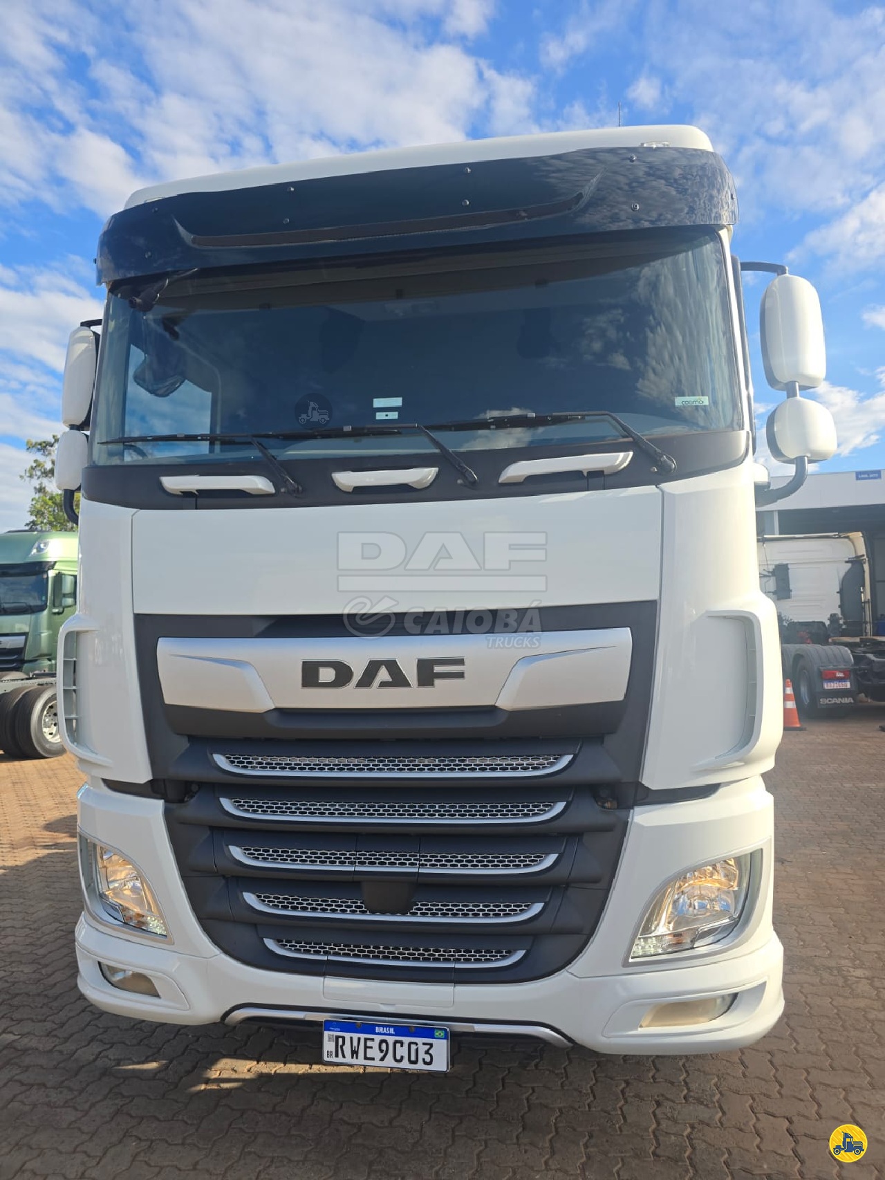CAMINHAO DAF DAF XF105 530 Cavalo Mecânico Cavalo 6x4 Caiobá Implementos Rodoviários - Guerra CAMPO GRANDE MATO GROSSO DO SUL MS